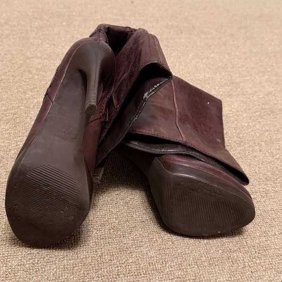 Size 8 - Jessica Simpson Red Boots - Picture 5 of 7